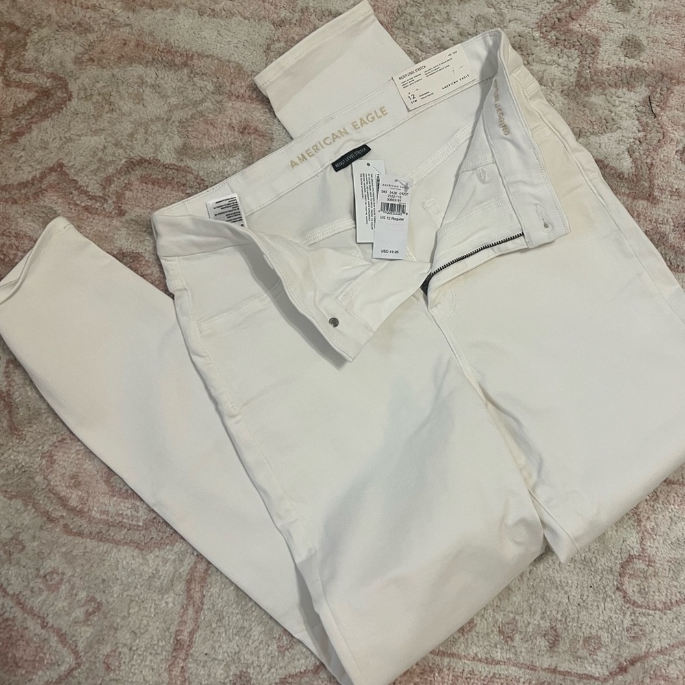 NWT American Eagle White Curvy Jeggings 12